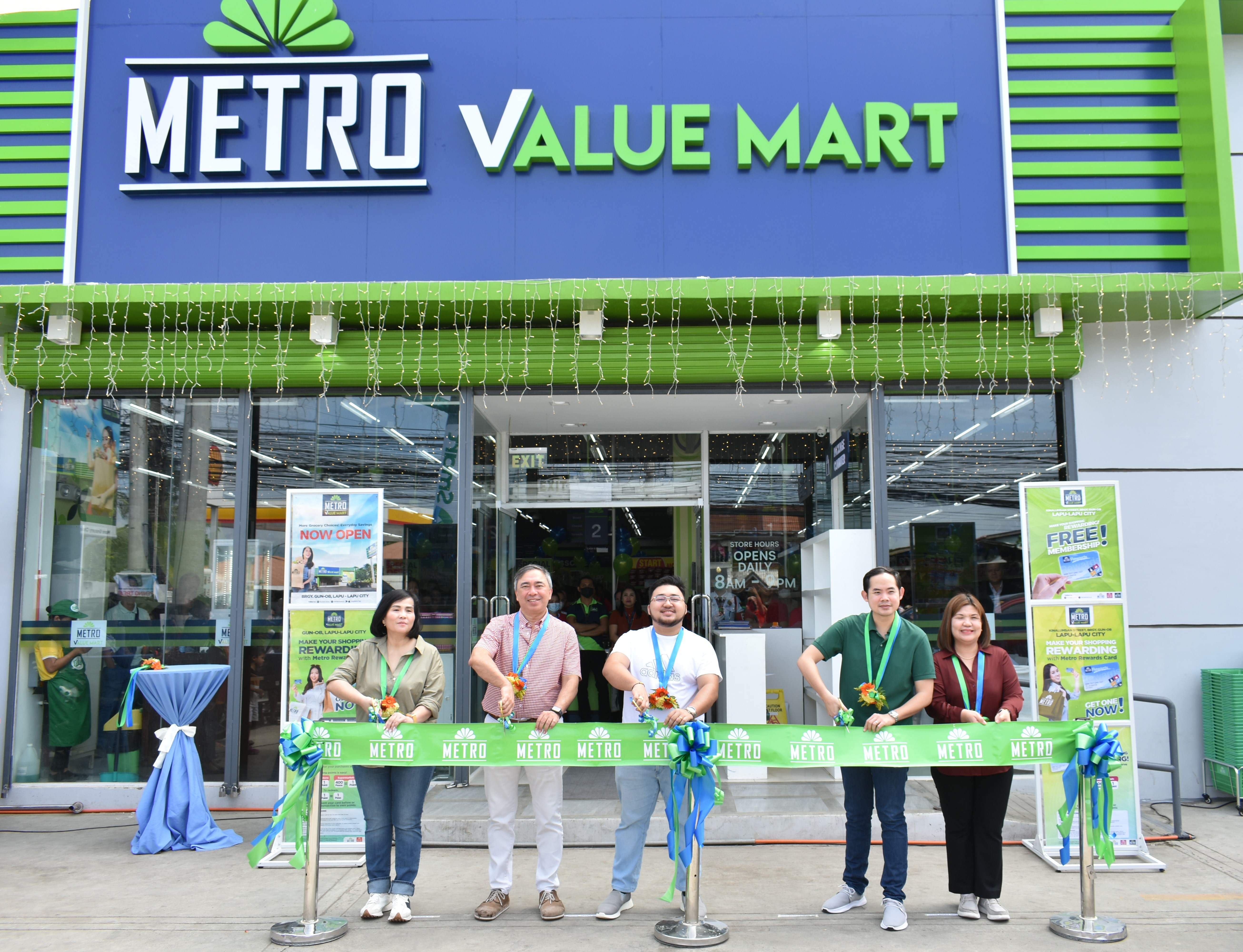 A new Metro Supermarket opens in Lapu-Lapu City